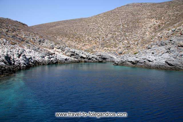  FOLEGANDROS PHOTO GALLERY - Aspropounta by Ioannis Matrozos