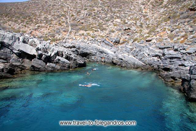  FOLEGANDROS PHOTO GALLERY - Aspropounta by Ioannis Matrozos