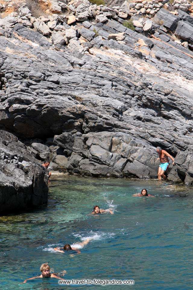  FOLEGANDROS PHOTO GALLERY - Aspropounta by Ioannis Matrozos