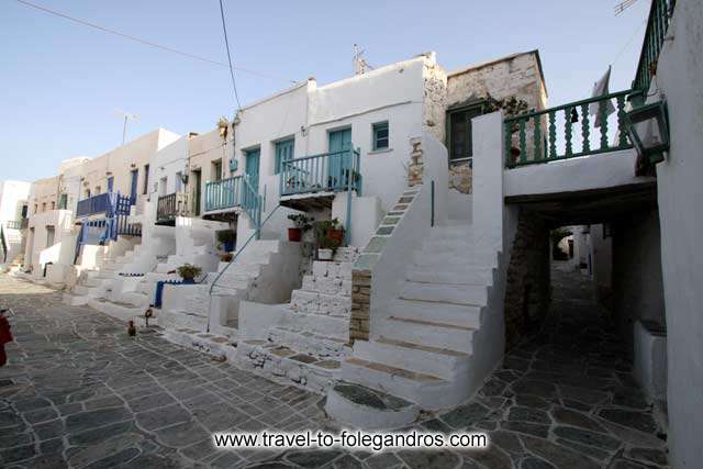 First pathway after the entrance to the castle FOLEGANDROS PHOTO GALLERY - Kastro by Ioannis Matrozos