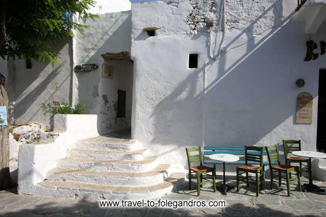 Paraporti is the first entrance into the castle of Folegandros FOLEGANDROS PHOTO GALLERY - Paraporti by Ioannis Matrozos